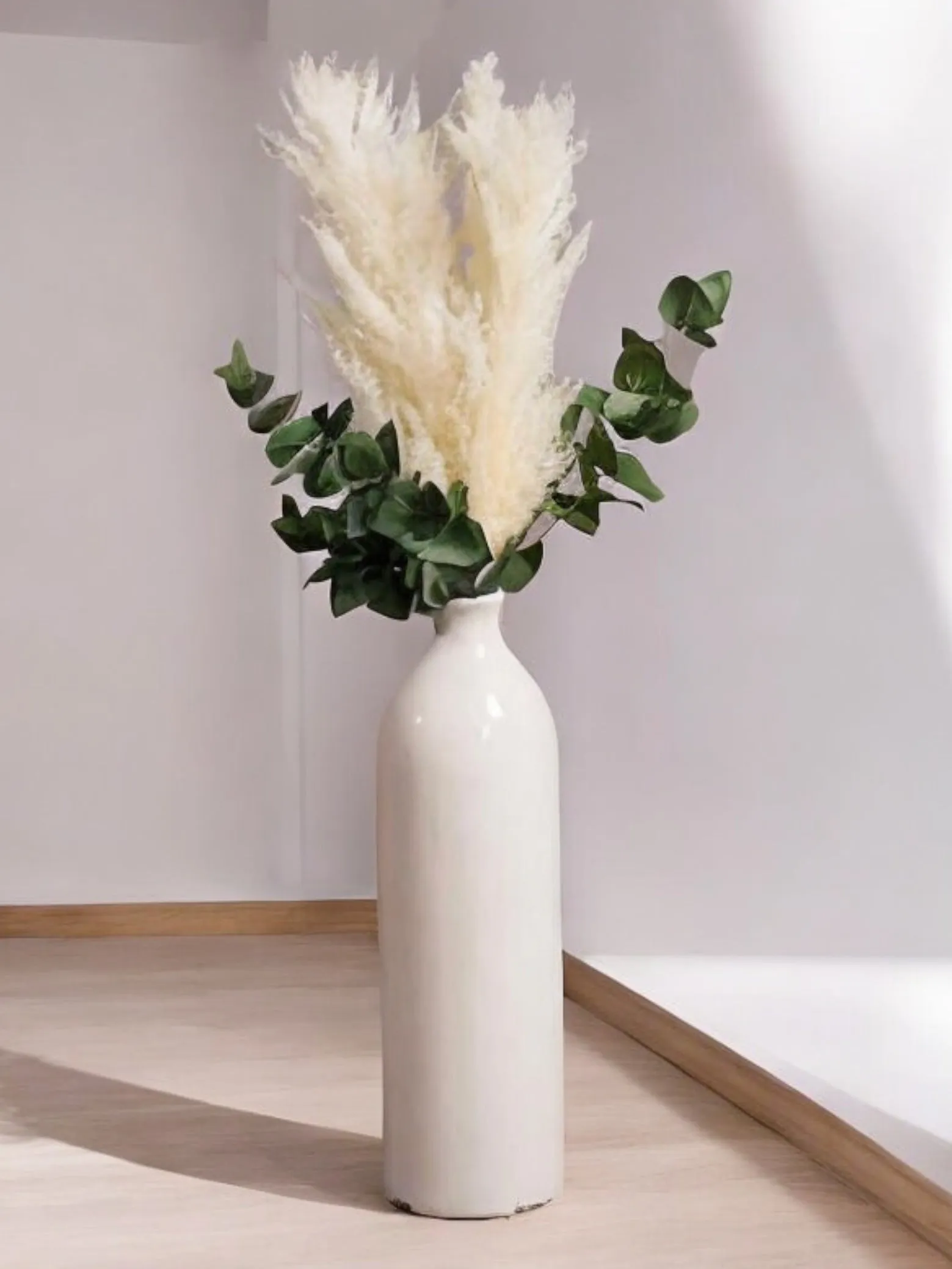 Gisela Ivory White Garda Glazed Vase